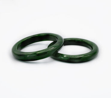 Nephrite Polished Bangle 7