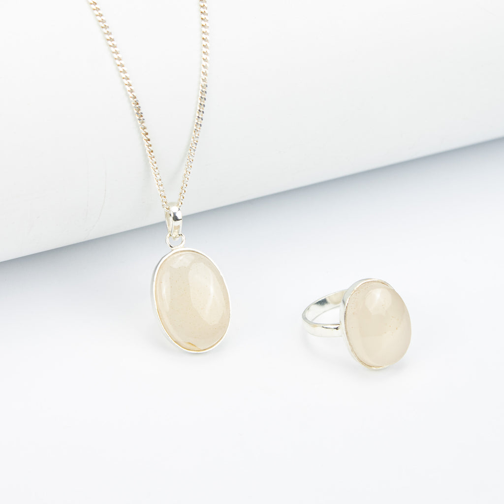 Afghan White Agate Jewelry Set in 925 Silver – Oval Pendant & Ring Set – Size 18 mm