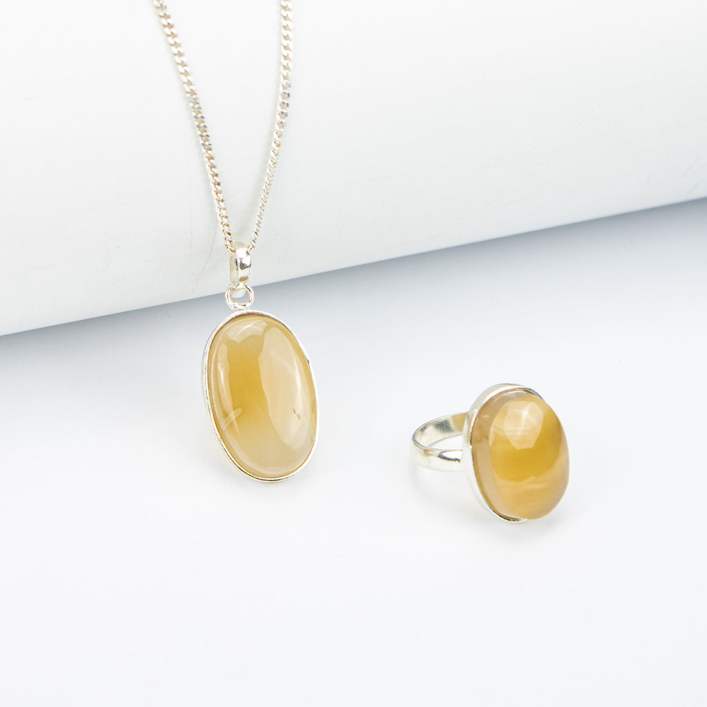 Afghan Golden Honey Agate Jewelry Set in 925 Silver – Oval Pendant & Ring Set – Size 18 mm