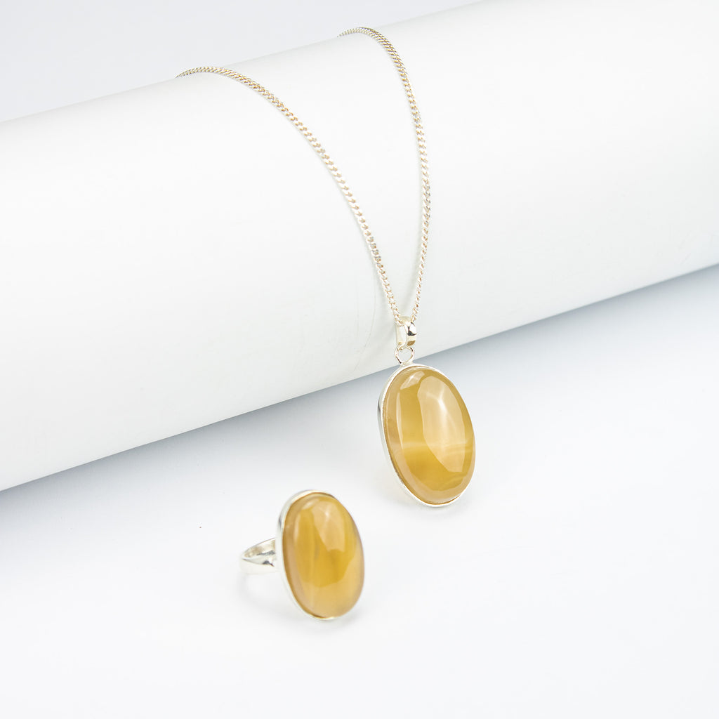 Afghan Golden Honey Agate Jewelry Set in 925 Silver – Oval Pendant & Ring Set – Size 18 mm