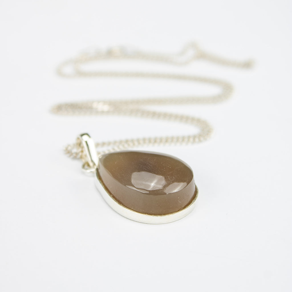 Afghan Champagne Brown Agate Jewelry Set in 925 Silver – Teardrop Pendant & Ring Set – Size 18 mm