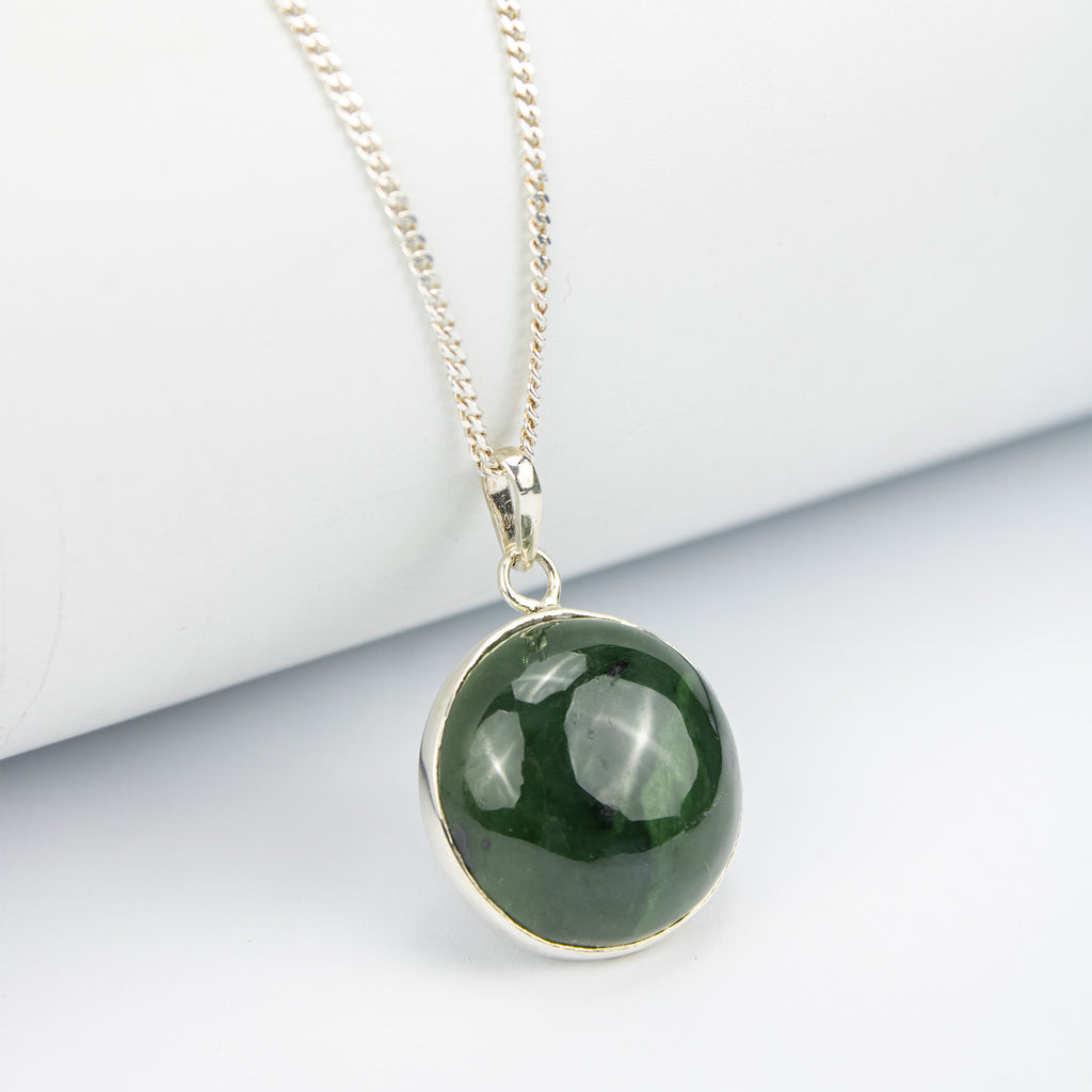 Green Nephrite Jewelry Set in 925 Silver – Round Pendant & Ring Set – Size 18 mm