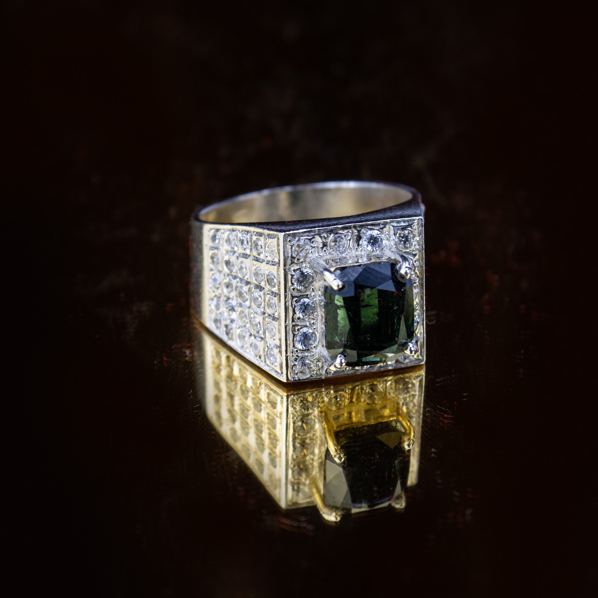 Afghan Green Tourmaline Signet Ring in 925 Silver – Emerald Cut Stone with Crystal Halo – Size 20 mm
