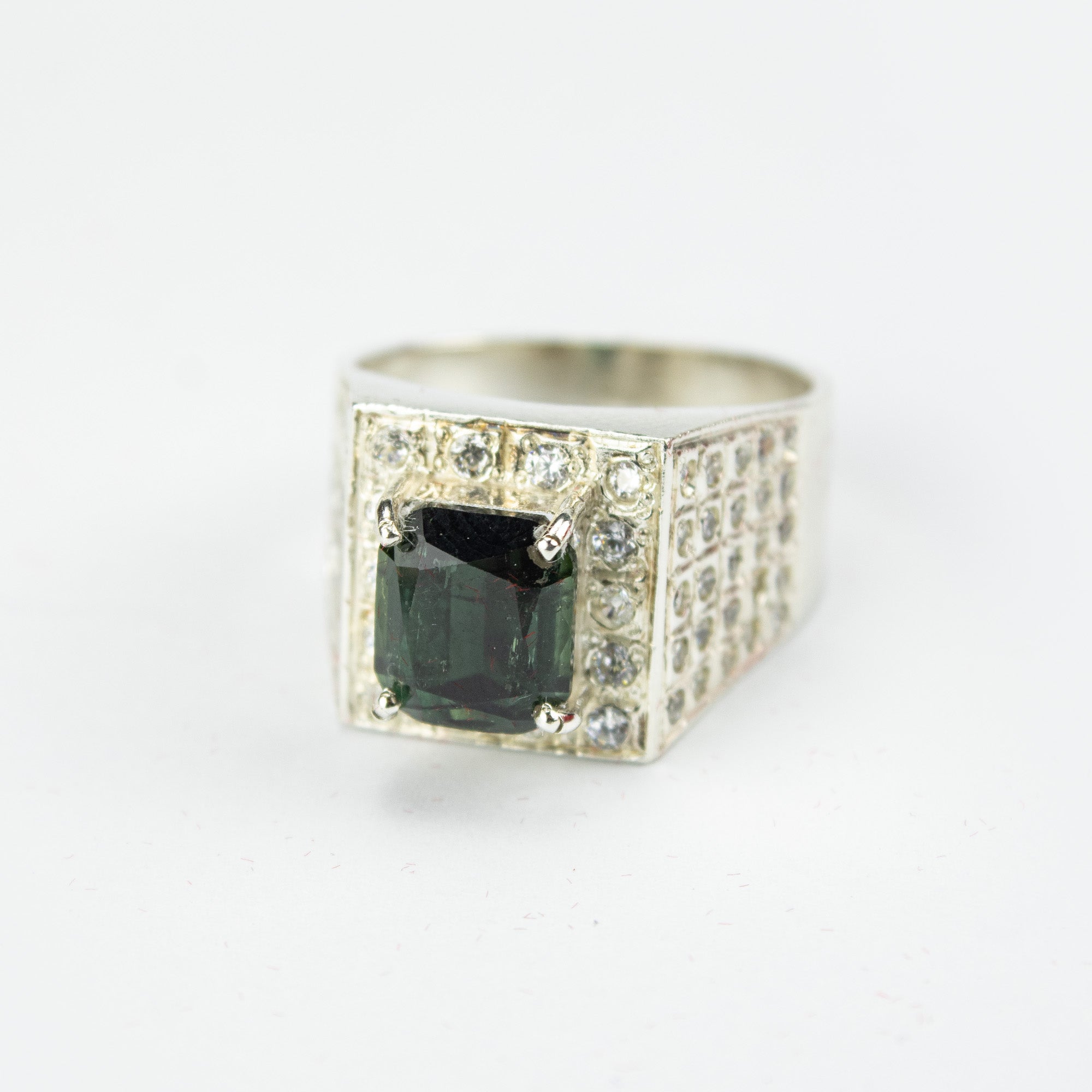Afghan Green Tourmaline Signet Ring in 925 Silver – Emerald Cut Stone with Crystal Halo – Size 20 mm
