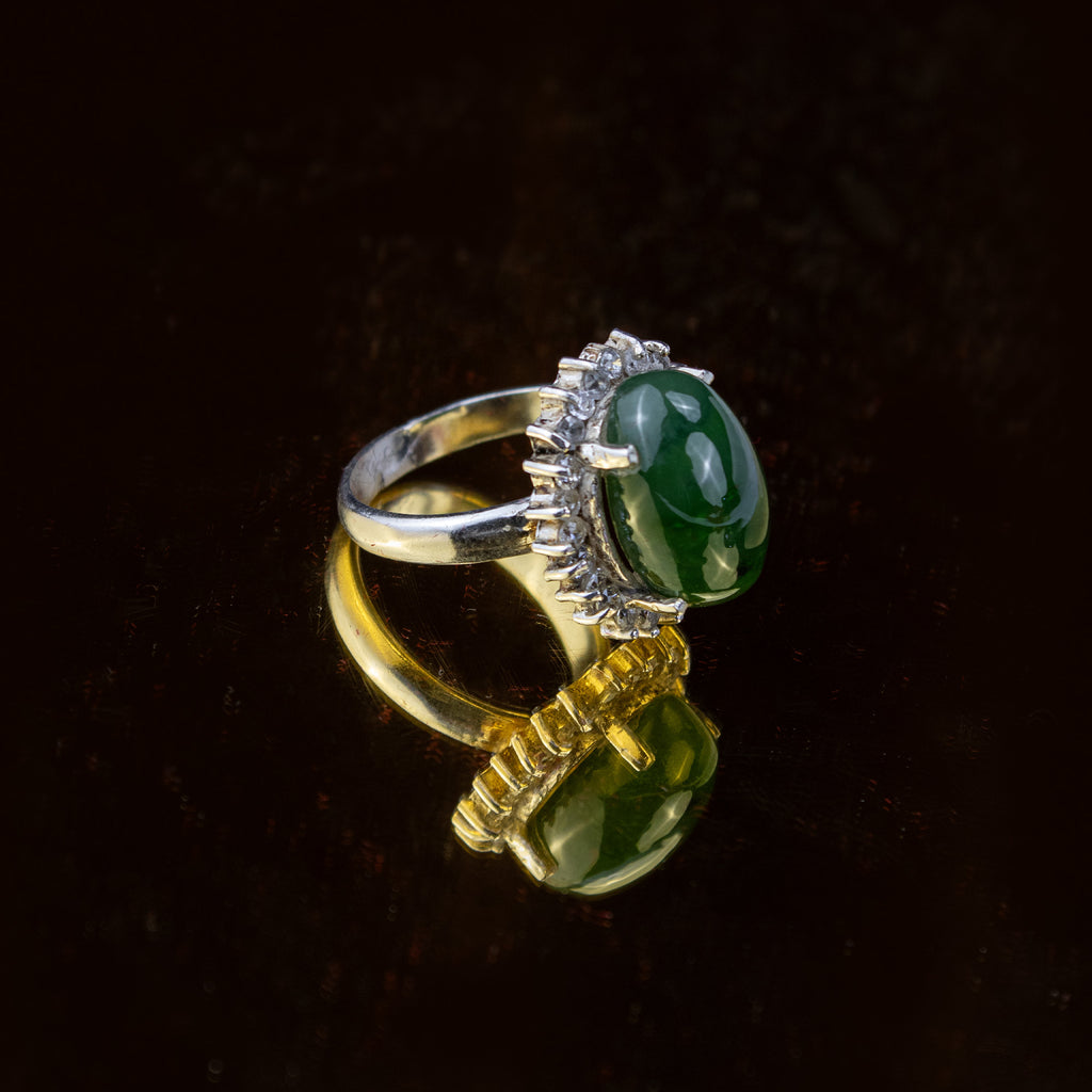 Bright Green Nephrite Ring in 925 Silver – Halo Statement Ring – Size 20 mm